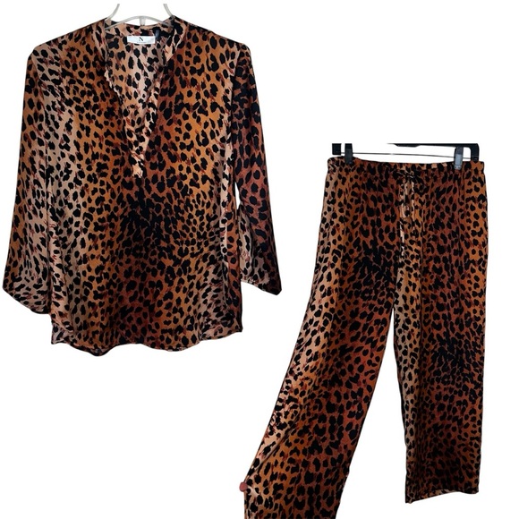 Natori Pajama Set Cheetah Print Size Small - Picture 1 of 12